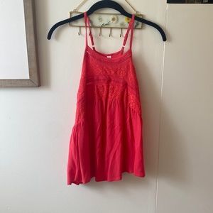 Red flowy tank top in XS